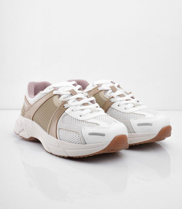 Tenis blancos con camel y detalles