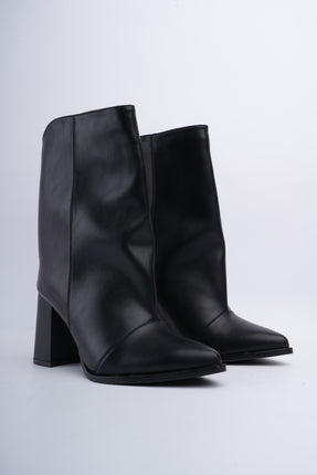 Botines negros punta fina