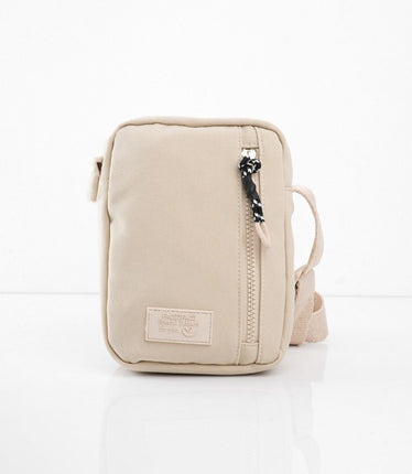 Bolso pequeño beige con cremallera frontal