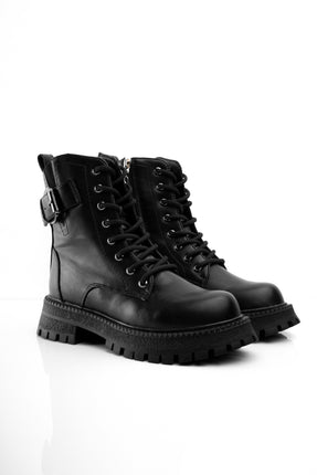 Botín negro cordones y correa