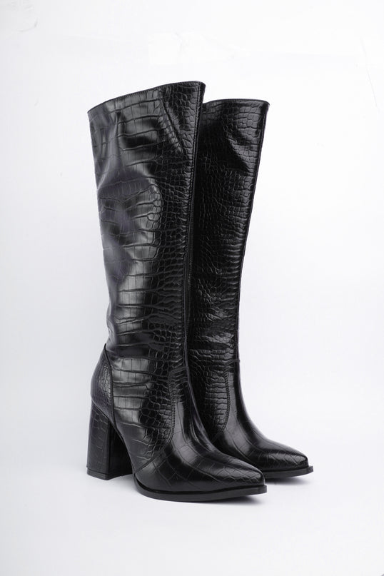 Botas largas negras textura cocodrilo