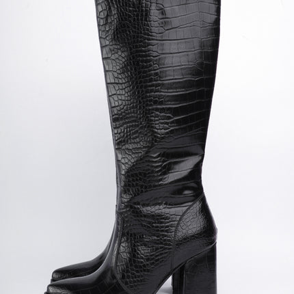 Botas largas negras textura cocodrilo