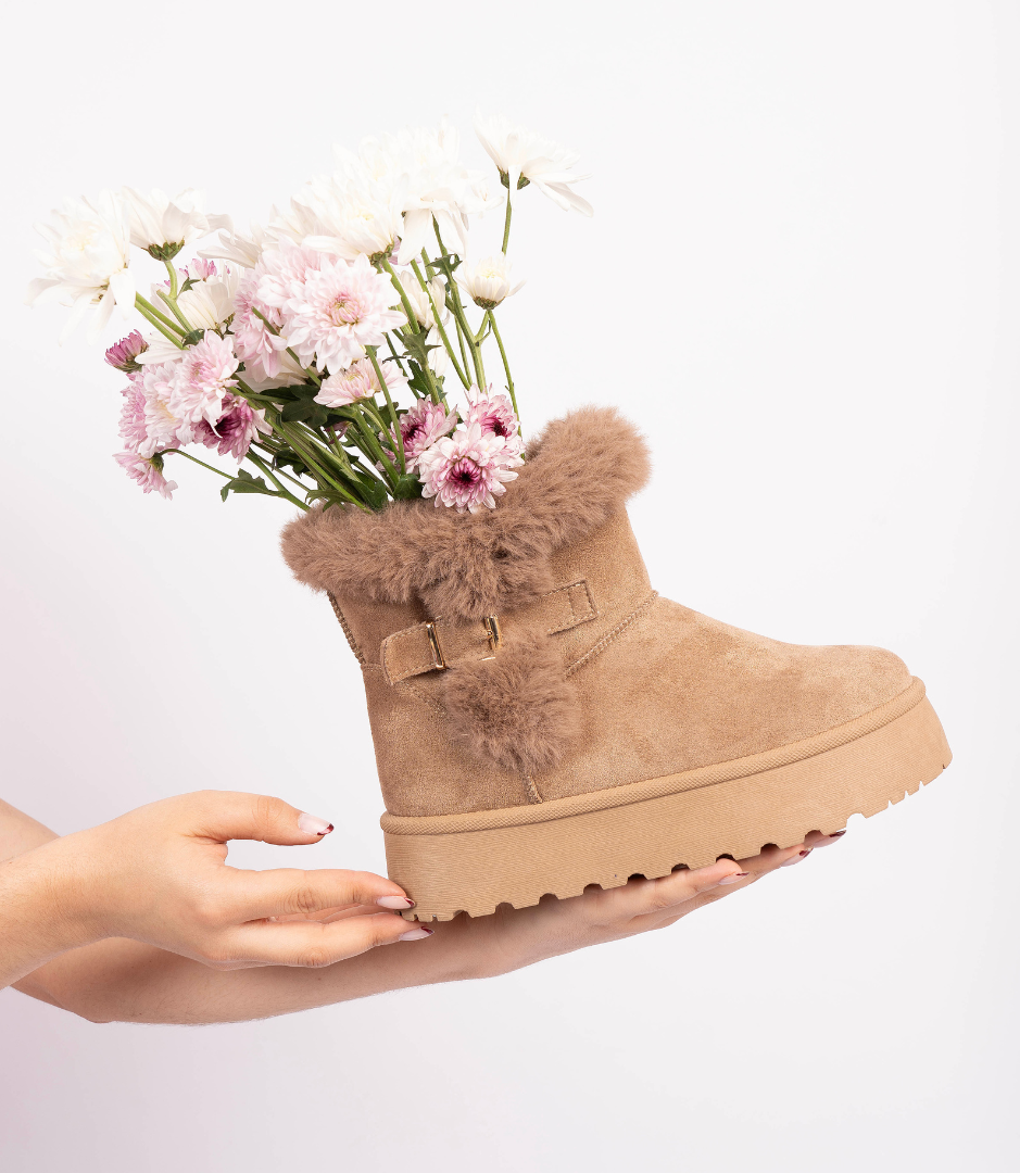 BOTA UGG BEIGE PELUCHE – Adrenalina