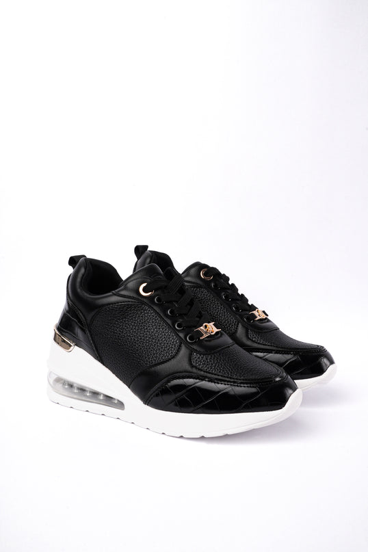 Tenis negros altos x cámara de aire