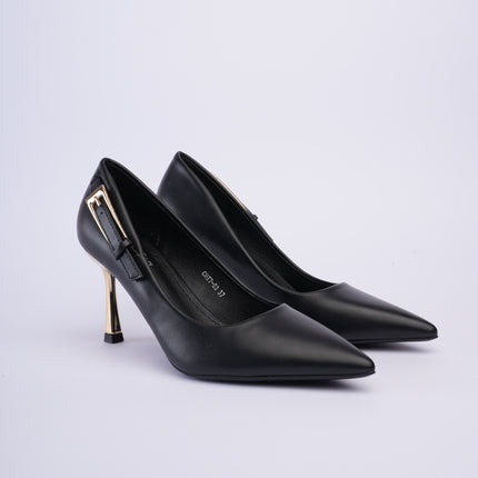 Tacones negros con hebilla