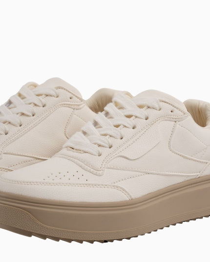 TENIS BEIGE Versátiles