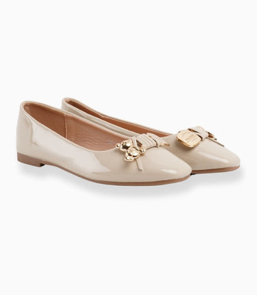 Baletas beige detalle osito