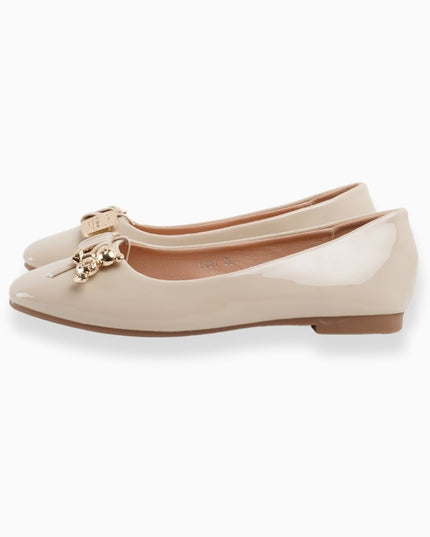 Baletas beige detalle osito