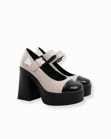 mocasín de tacón hueso con negro