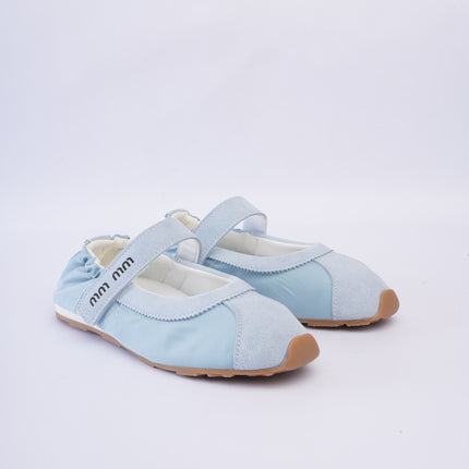 Bailarinas deportivas azul cielo