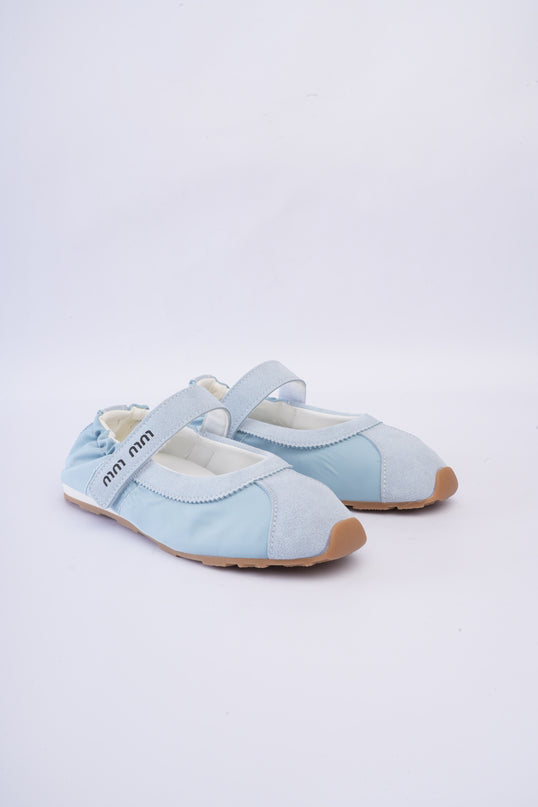 Bailarinas deportivas azul cielo