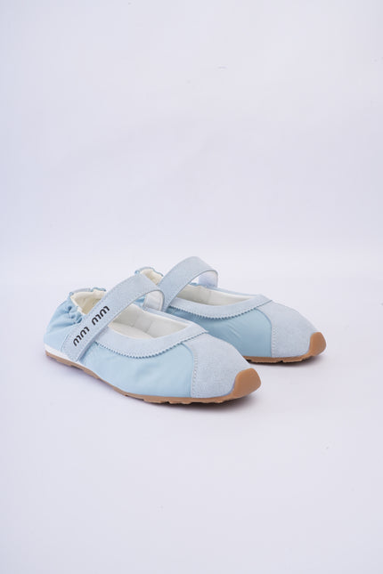 Bailarinas deportivas azul cielo
