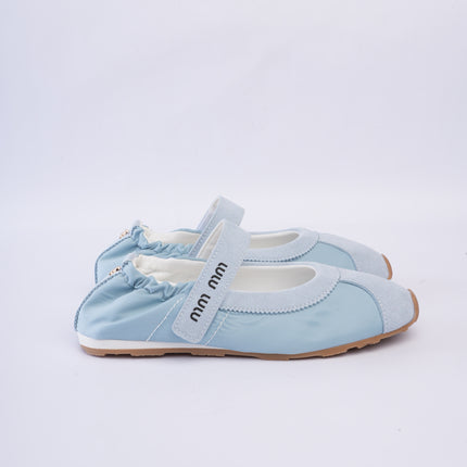 Bailarinas deportivas azul cielo