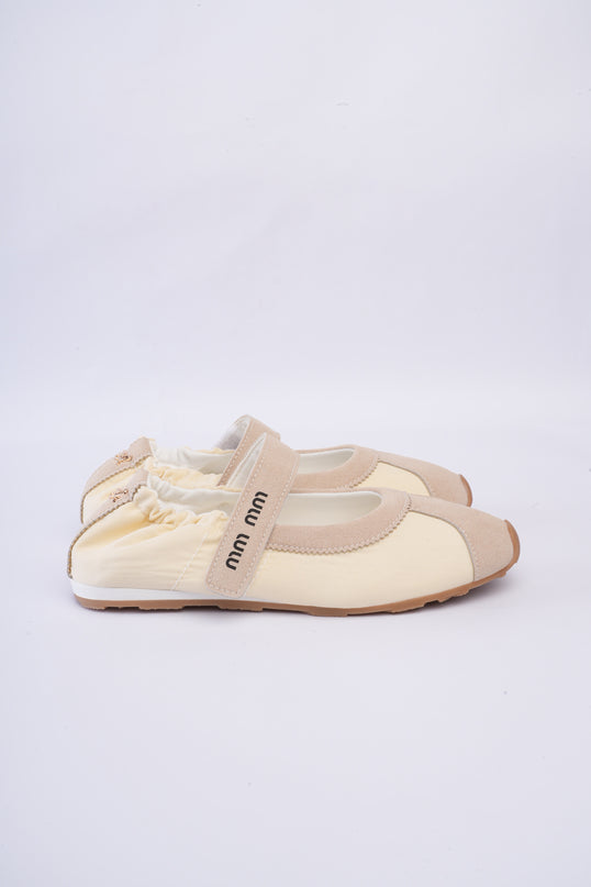 Bailarinas deportivas beige