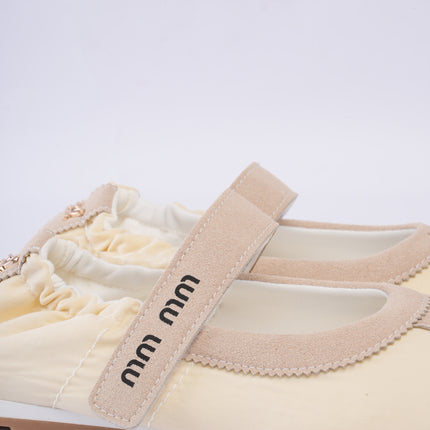 Bailarinas deportivas beige