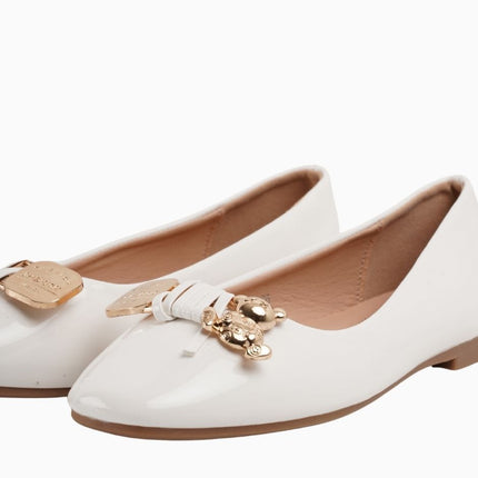 Baletas blancas con detalle osito