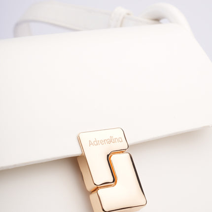 Bolso blanco mediano con correa