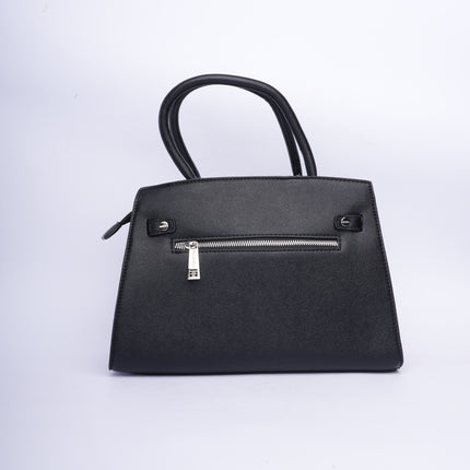 Bolso con diseño elegante negro