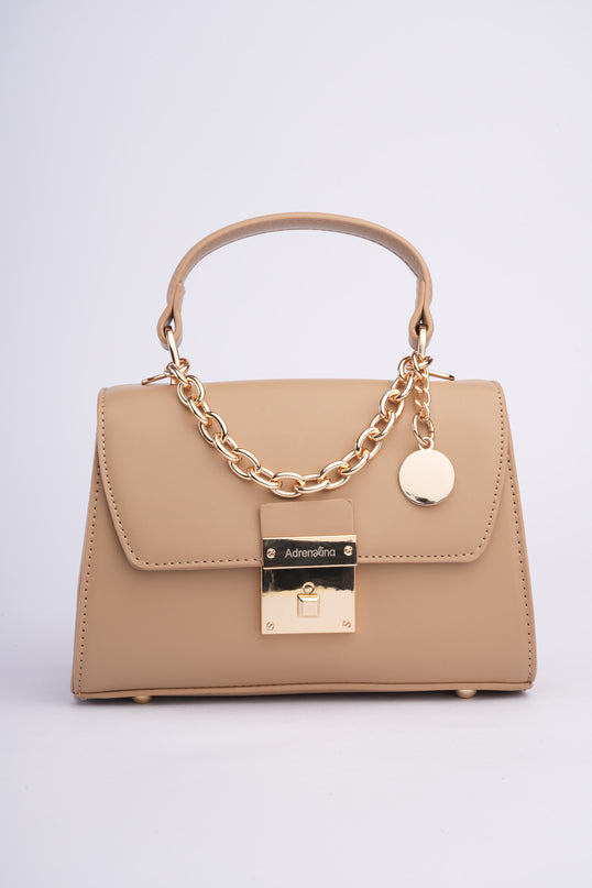 Bolso pequeño elegante beige con detalles dorados