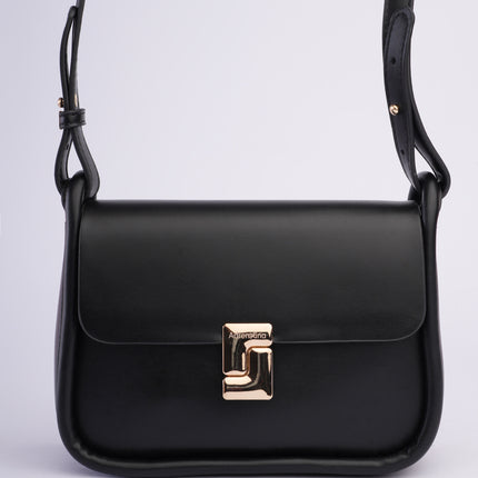 Bolso negro mediano con correa