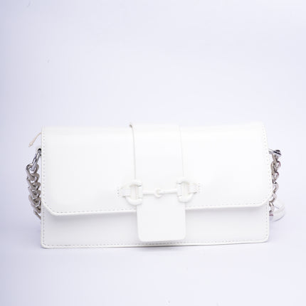 Bolso pequeño blanco con cadena