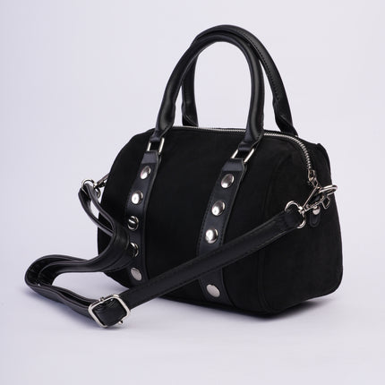 Bolso tipo baúl negro en gamuza