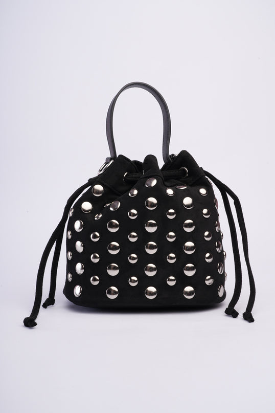Bolso tipo bucket negro de taches
