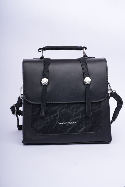 Bolso tipo morral negro pequeño