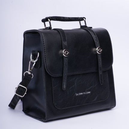 Bolso tipo morral negro pequeño