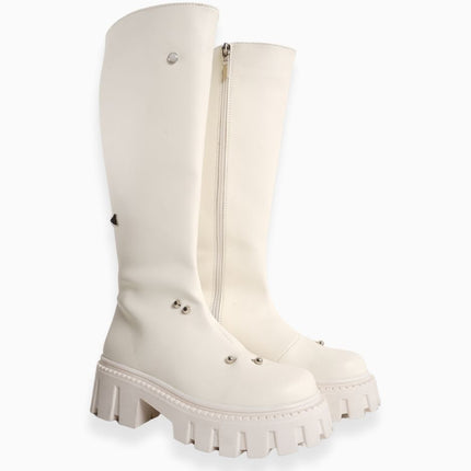 Bota larga blanca con taches
