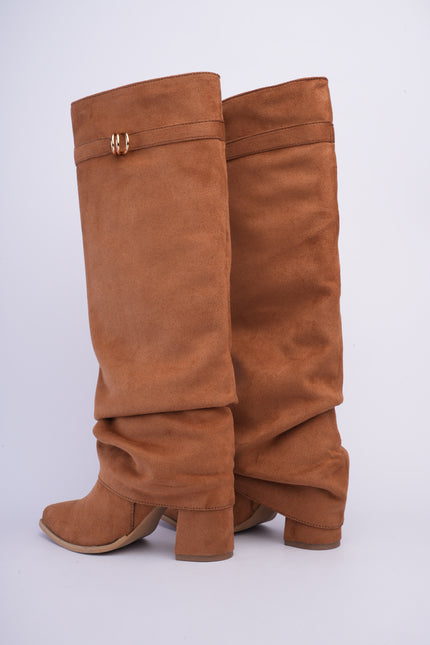 Bota larga miel con capa corrugada