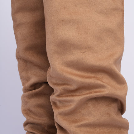 Bota larga taupe con capa corrugada