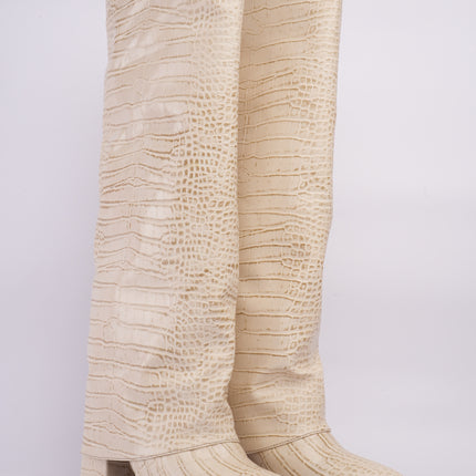 Botas altas beige efecto cocodrilo con tacón medio