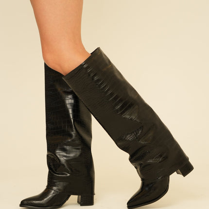 Botas altas negras efecto cocodrilo con tacón medio