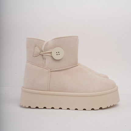 Botas arena de peluche y botón