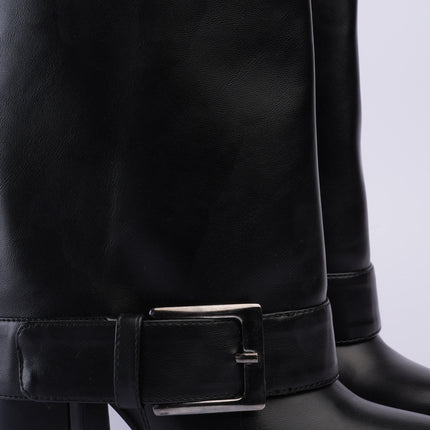 Botas caña media con capa negras