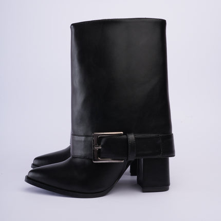 Botas caña media con capa negras