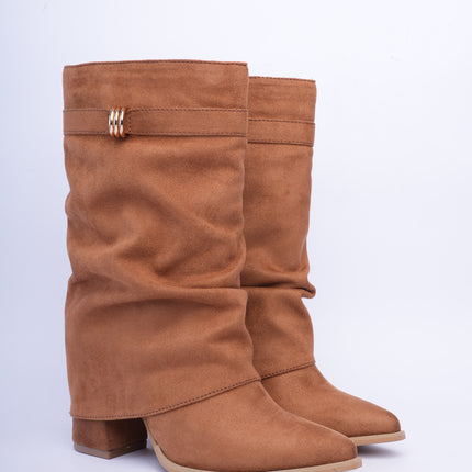 Botas caña media miel con argolla dorada