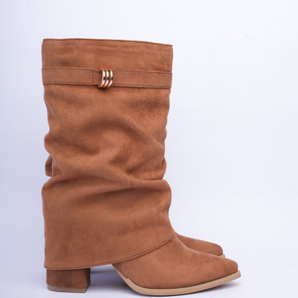 Botas caña media miel con argolla dorada