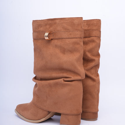 Botas caña media miel con argolla dorada