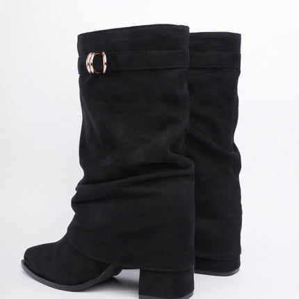 Botas caña media negro con argolla dorada