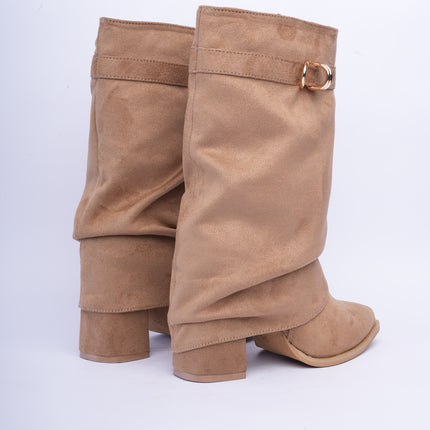 Botas caña media taupe con argolla dorada