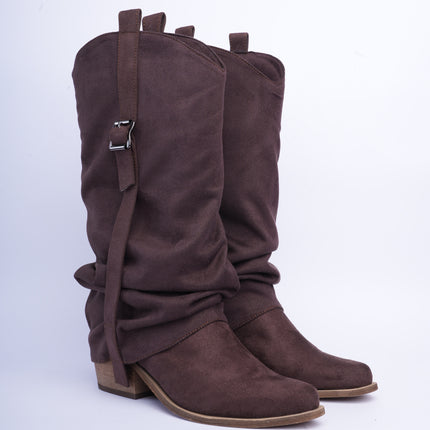 Botas cowgirl caña alta en gamuza café con hebilla