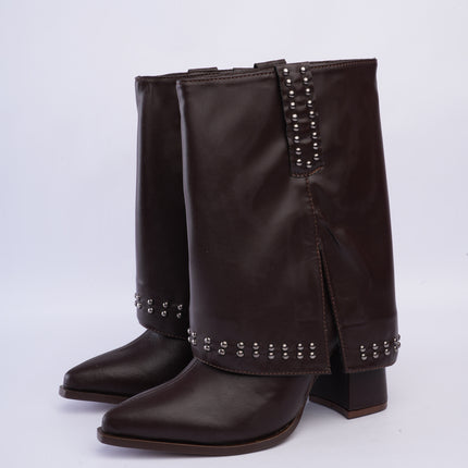 Botas marrón caña media con capa y taches