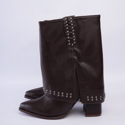 Botas marrón caña media con capa y taches