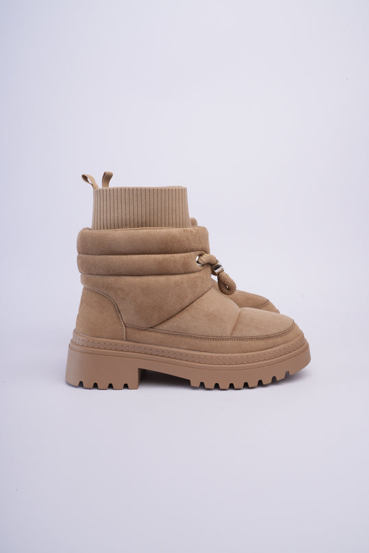Botas tipo invierno de peluche camel