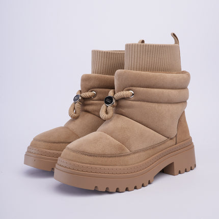 Botas tipo invierno de peluche camel