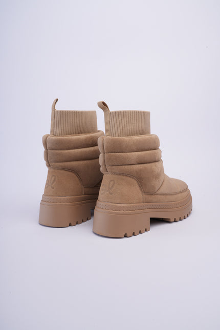 Botas tipo invierno de peluche camel