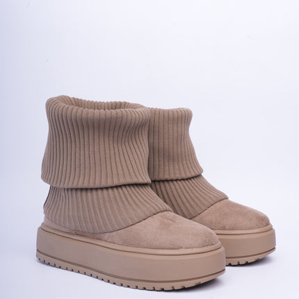Botas tipo media camel con plataforma