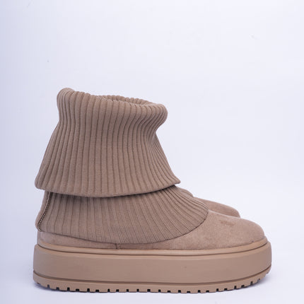 Botas tipo media camel con plataforma